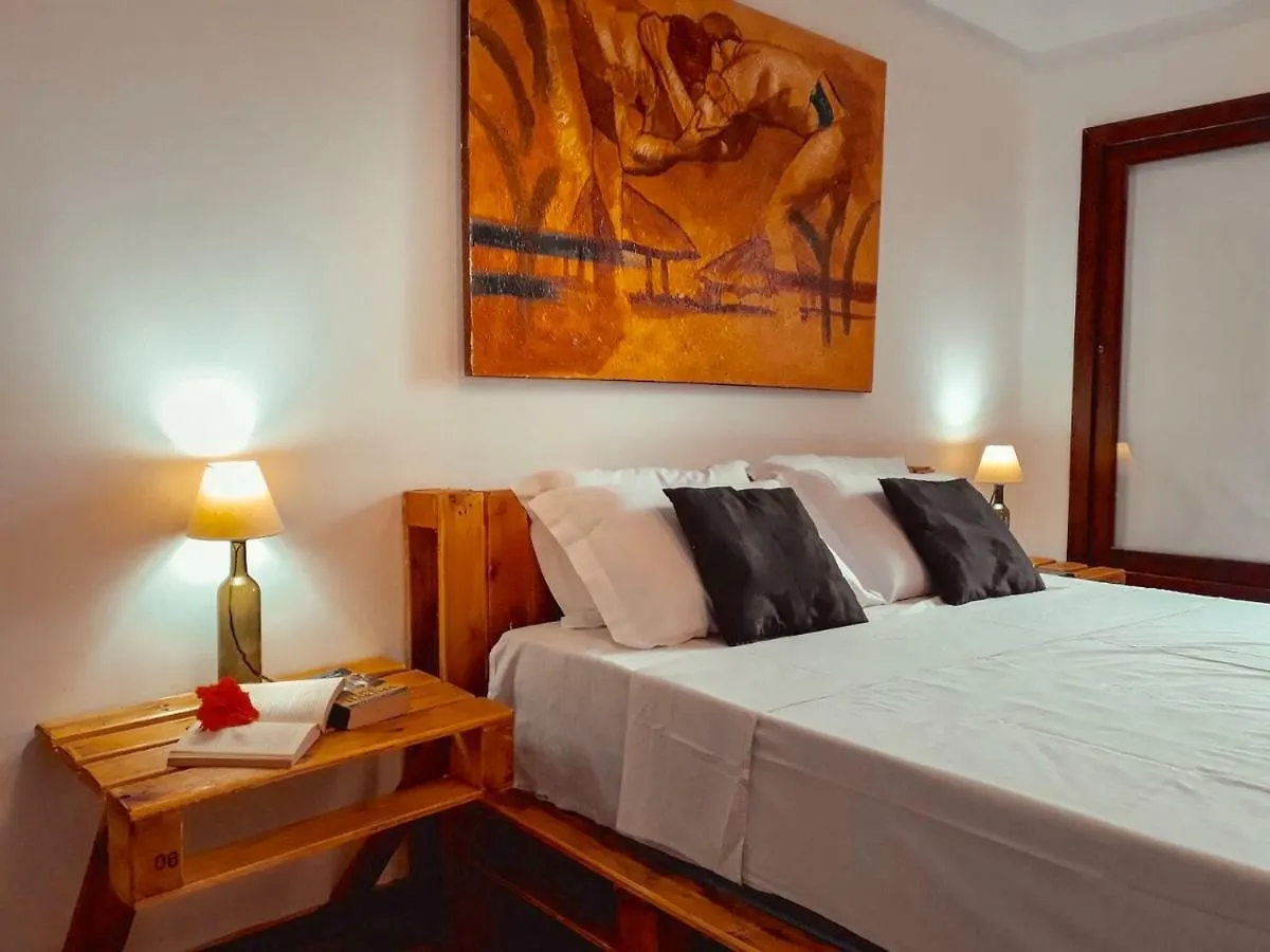 The Eco Palace Hostel Búzios